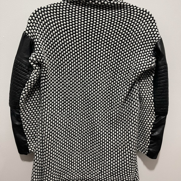 Black and White Cardigan with faux leather details - Picture 2 of 3